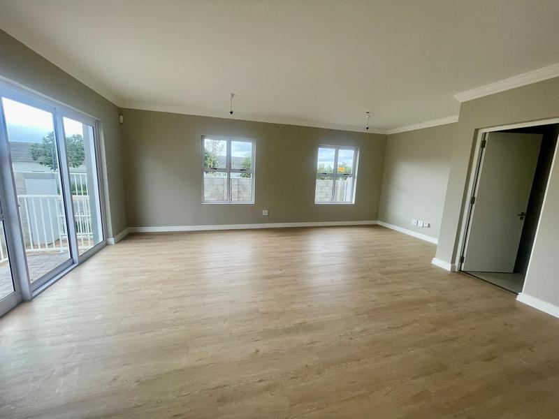 3 Bedroom Property for Sale in Pinehurst Western Cape